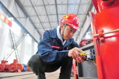 青东煤矿弱电青年突击队以实干创效益